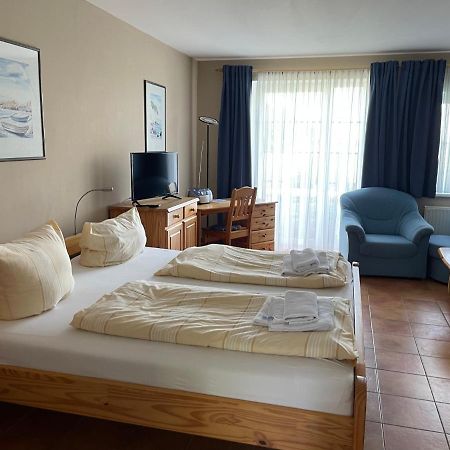Ferienwohnung Nonnevitz Dranske Exterior foto