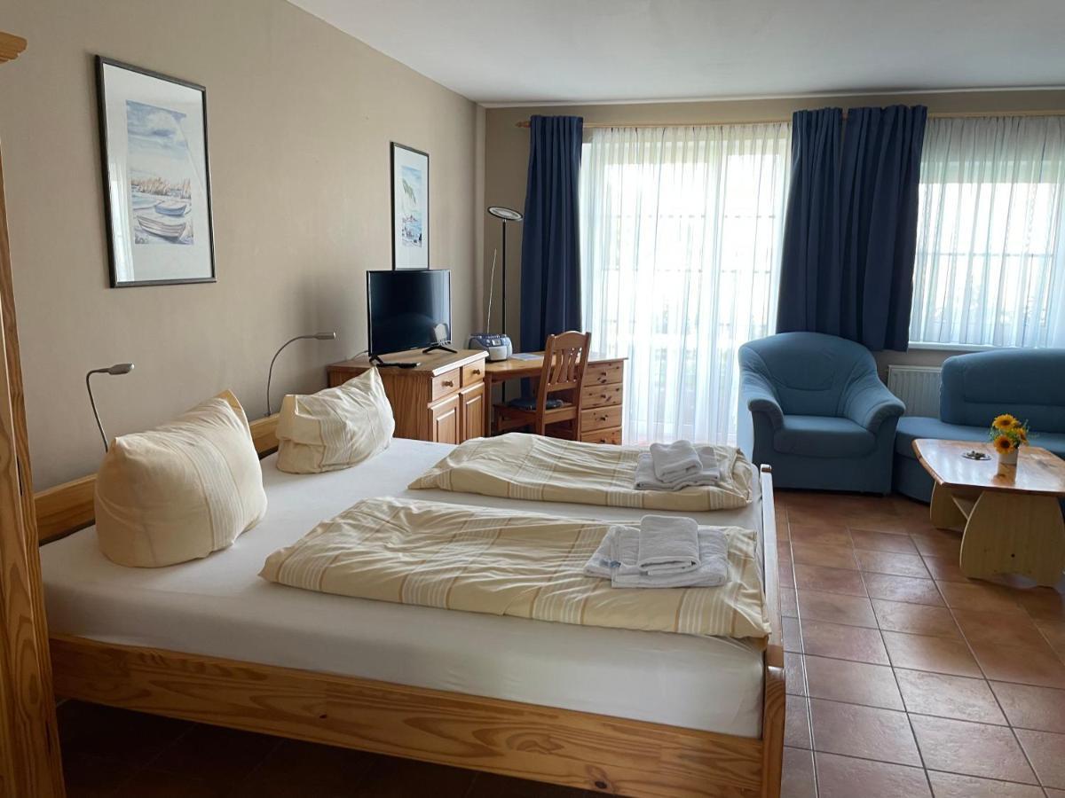 Ferienwohnung Nonnevitz Dranske Exterior foto